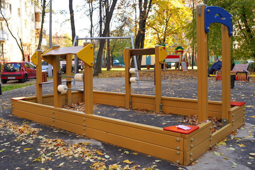 Песочница "Дворик" МФ-1.54