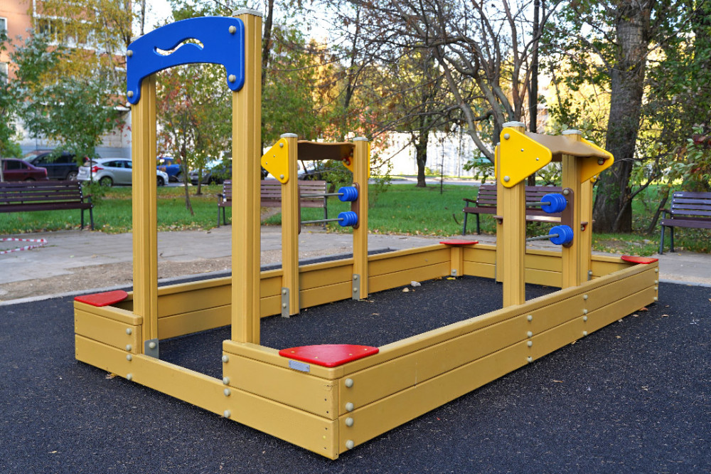 Песочница "Дворик" МФ-1.54