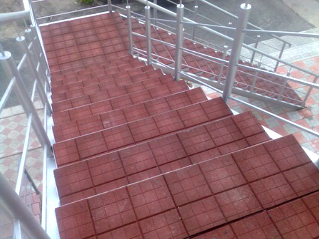 Резиновая плитка 350х350х30 мм "Сетка"