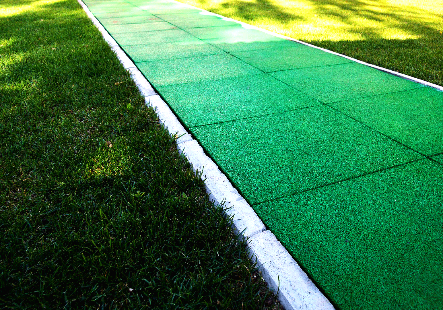 Резиновая плитка 500х500х40 мм (грунт)