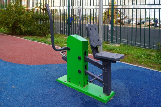 Тренажер «Жим к груди» с изменяемой нагрузкой ТР-1.64.1